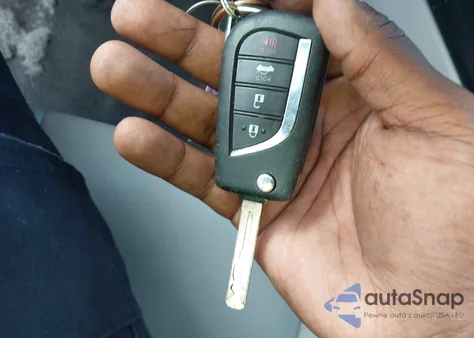 2020 Toyota Camry Se z USA, uszkodzony, nr VIN 4T1G11AK4LU360818